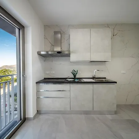 U Preiu - Casa Petra アパート パッティ